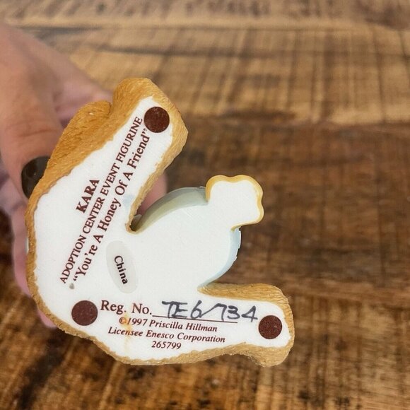 CHERISHED TEDDIES "Kara" 1997-YOUR A HONEY OF A FRIEND, ADOPTION EVENT FIGURINE - Picture 6 of 7